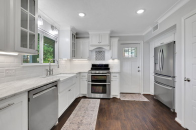 Renovated and Ready! Waterfront Entertainers Dream - photo 6