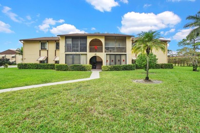 (private lake, pond, creek) Condo For Sale in Greenacres Florida