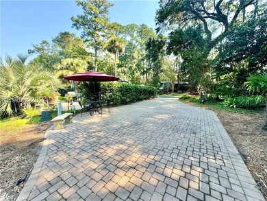 BEAUTIFUL RV LAKE FRONT LOT #331 is a pull-in paver lot that can - photo 6