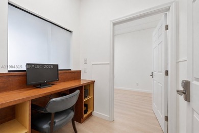 Prime location for this commercial 7,640 sq ft building with a - photo 13