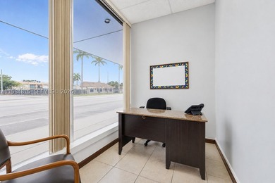Prime location for this commercial 7,640 sq ft building with a - photo 14