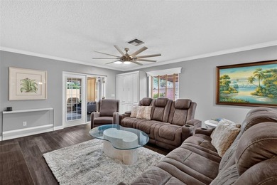 INCREDIBLY PRIVATE, TURNKEY + 4-SEATER GOLF CART, BLOCK and - photo 16