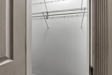 This beautifully updated, furnished, first-floor 1-bedroom, 1 - photo 18