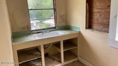 This is 3 bedroom and 2 bathroom, single garagee See - photo 6