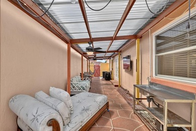 INCREDIBLY PRIVATE, TURNKEY + 4-SEATER GOLF CART, BLOCK and - photo 36