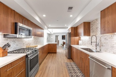 Welcome to 431A Capp Street, a spacious Mission District - photo 4