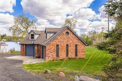 Waterfront, Lake Orion Schools. Over an acre with 244 feet on - photo 7