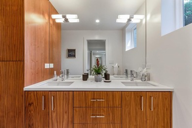 Welcome to 431A Capp Street, a spacious Mission District - photo 9