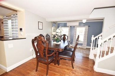Welcome to 130 Winganhauppauge Road in Islip - a beautifully - photo 14