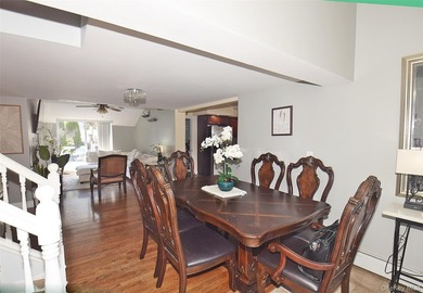 Welcome to 130 Winganhauppauge Road in Islip - a beautifully - photo 15