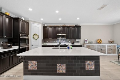 Step into this beautiful generational home with separate living - photo 15
