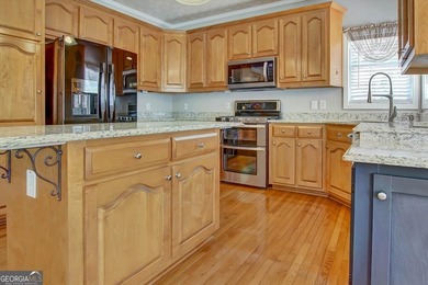 MOVE-IN READY 4350 sq Ft +/- WATERFRONT - 6 BDRM / 3.5 BATH - 3 - photo 15