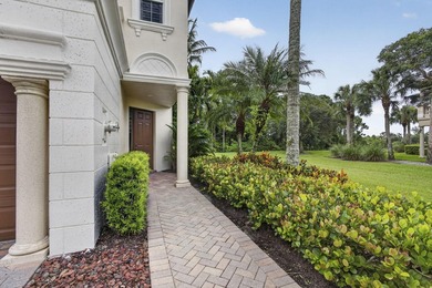 Nestled in the highly desirable Jupiter Country Club, this - photo 6