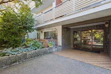TOP FLOOR, tastefully updated south-facing 1-bedroom in the - photo 26