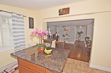 Welcome to 130 Winganhauppauge Road in Islip - a beautifully - photo 26