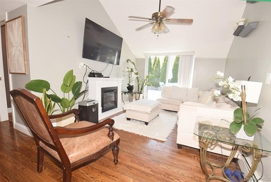 Welcome to 130 Winganhauppauge Road in Islip - a beautifully - photo 28