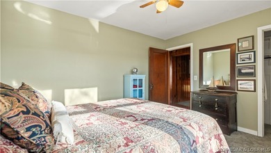 Charming 2 Bed, 2 Bath Lakeview Home - Fully Furnished & Move-In - photo 30