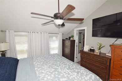 Welcome to 130 Winganhauppauge Road in Islip - a beautifully - photo 34