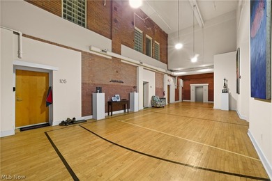 Welcome to Franklin Lofts in the heart of Ohio City's vibrant - photo 36