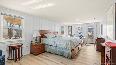 Charming 2 Bed, 2 Bath Lakeview Home - Fully Furnished & Move-In - photo 38