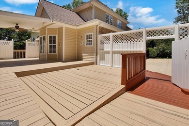 MOVE-IN READY 4350 sq Ft +/- WATERFRONT - 6 BDRM / 3.5 BATH - 3 - photo 42