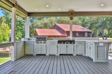 Renovated and Ready! Waterfront Entertainers Dream - photo 3