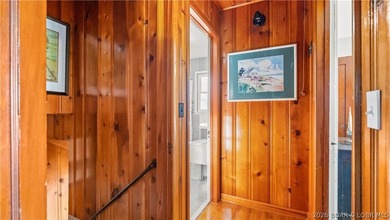 Charming 2 Bed, 2 Bath Lakeview Home - Fully Furnished & Move-In - photo 46