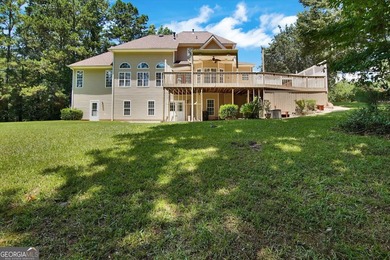 MOVE-IN READY 4350 sq Ft +/- WATERFRONT - 6 BDRM / 3.5 BATH - 3 - photo 47