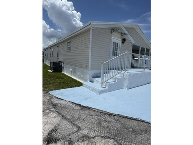 Level up your Florida coastal lifestyle in this spacious 3BR/2BA - photo 3