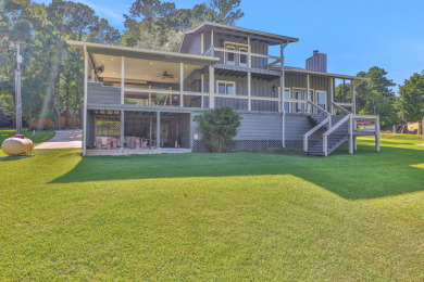 Renovated and Ready! Waterfront Entertainers Dream - photo 27