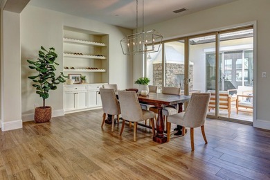 Country Club living with a Hollywood backyard! Gated Villa - photo 5