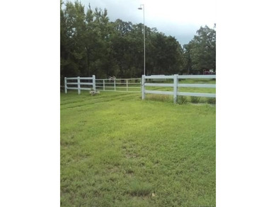 (private lake, pond, creek) Acreage Sale Pending in Henryetta Oklahoma