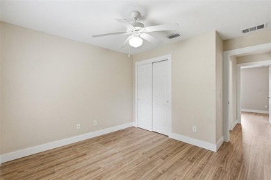 Under contract-accepting backup offers. Experience comfortable - photo 22