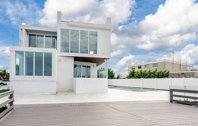 Bayfront New Construction | 7 Beds | Private Dock | Pool | - photo 26