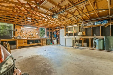 Lakefront Cottage on Prestigious Lake O' The Pines - East Texas - photo 32