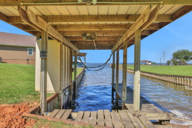 Renovated and Ready! Waterfront Entertainers Dream - photo 29
