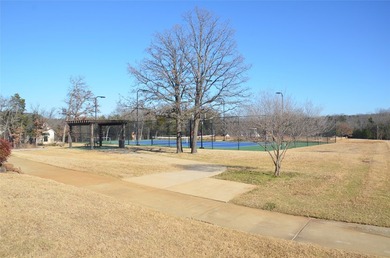 Discover resort-style living at 970 Pronghorn Drive, Gordonville - photo 7