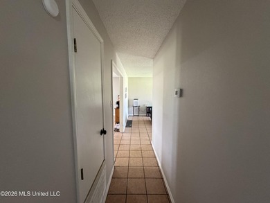 Great investment opportunity! 3 bedroom 2 bath brick home with - photo 13