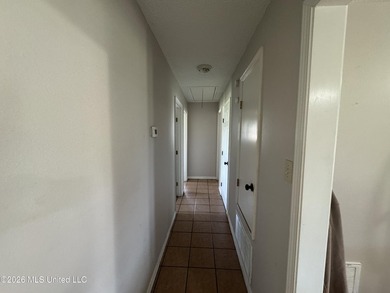 Great investment opportunity! 3 bedroom 2 bath brick home with - photo 15