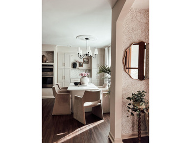Welcome to this exquisitely renovated designer brick ranch - photo 16