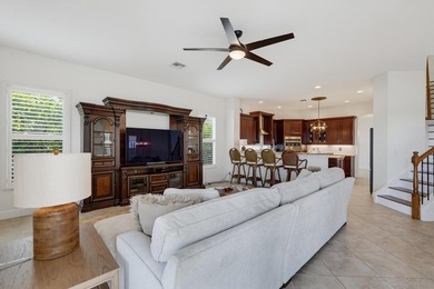Welcome to this gorgeous lakefront Toll Brothers built estate - photo 16