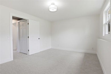 WHY BUILD WHEN EVERYTHING ALL NEW!!! Spacious and fully updated - photo 24
