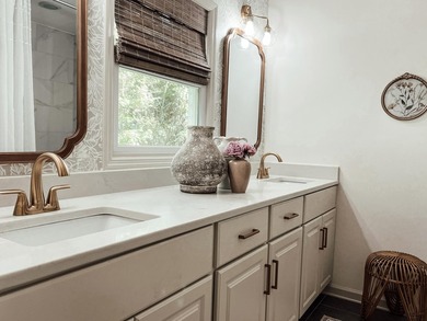 Welcome to this exquisitely renovated designer brick ranch - photo 26