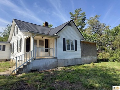 Barren River Lake Home For Sale in Glasgow Kentucky