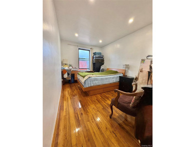 Welcome to this massive, move-in ready 950 sqft 2-bedroom - photo 3