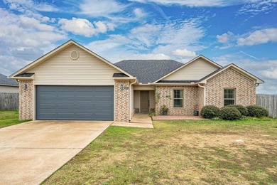 Lake Hamilton Home For Sale in Hot Springs Arkansas