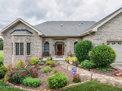 Experience Luxury Living at its finest in this exceptional Golf - photo 4