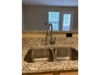 One bedroom, one bathroom condo on second floor. Laminate - photo 7