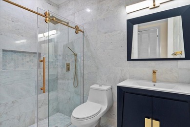 Enjoy one-of-a-kind, expansive views of water and the 13th and - photo 37