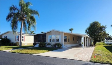 Lake Home For Sale in Okeechobee, Florida